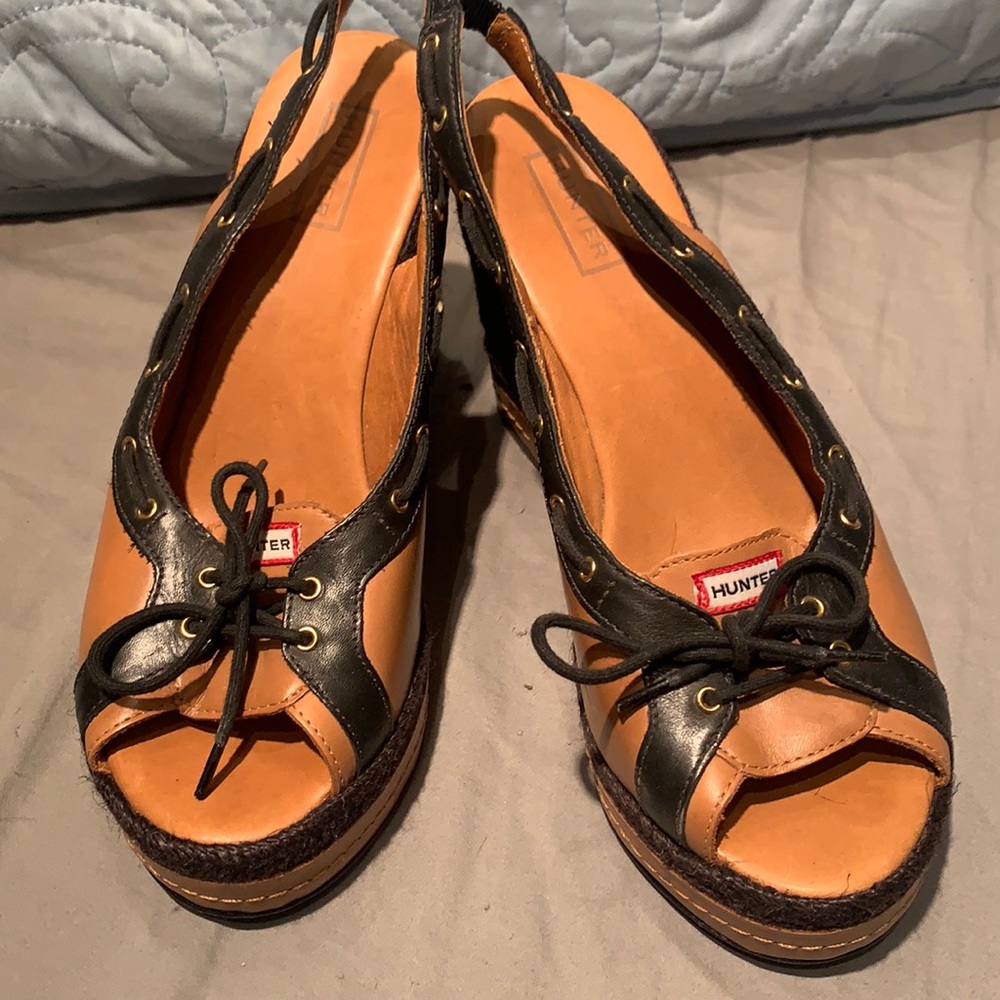 Hunter sandals